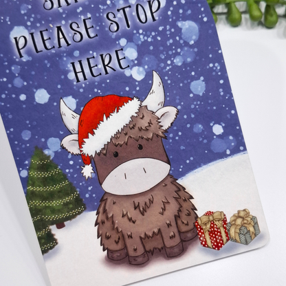 Personalised “Santa Stop Here” Door Hanger – Hand-Drawn Highland Cow Christmas Sign